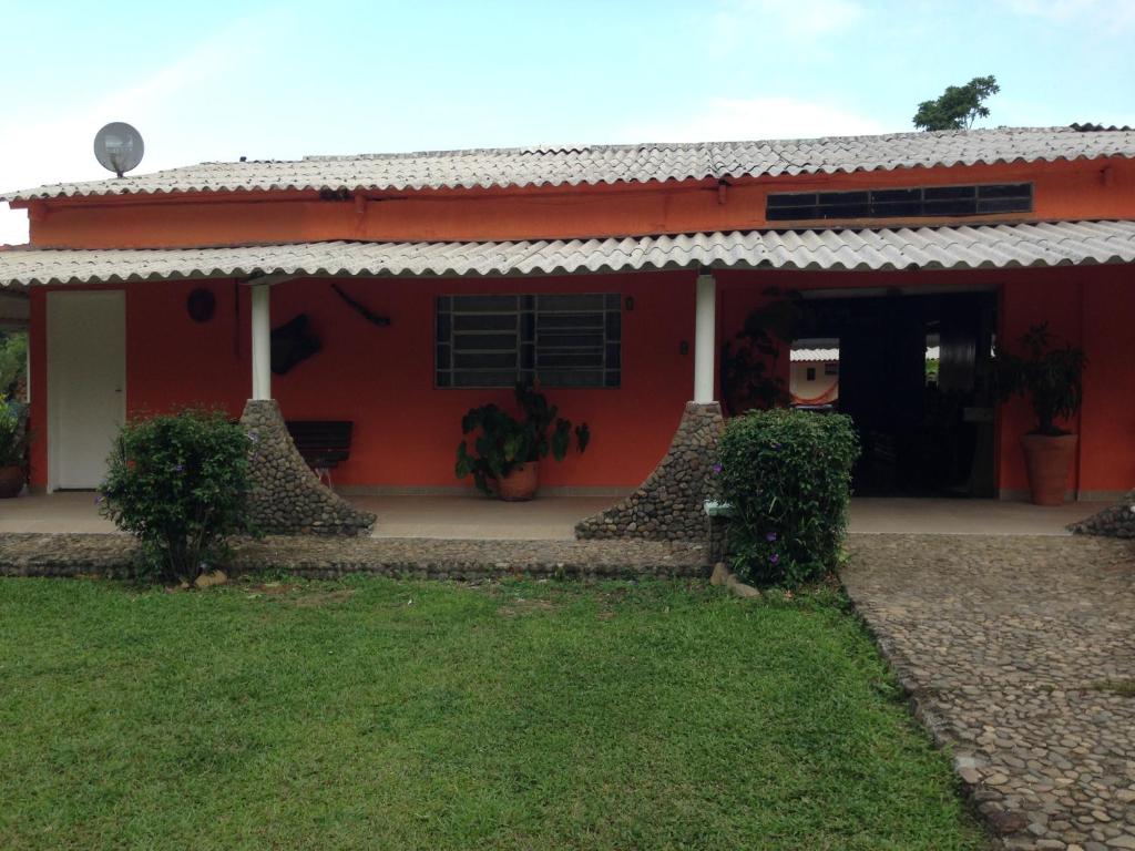 Entrada e recepção da pousada